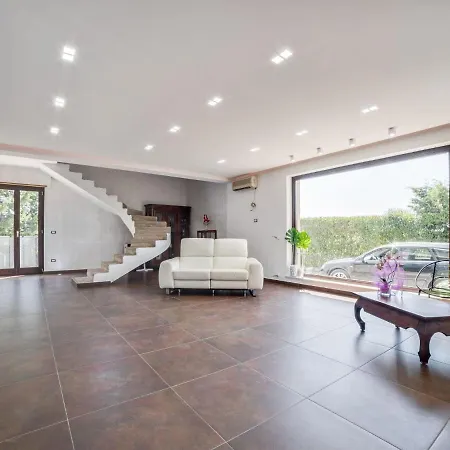 Belvilla By Oyo Modern In With Pool